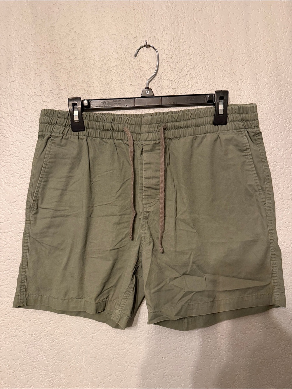 H&M Men's Olive Drawstring Athletic Shorts - Green